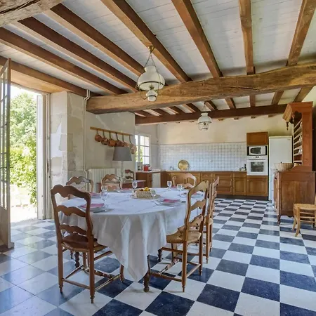 Le Castel * Montigne-les-Rairies