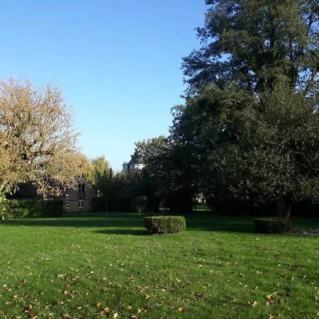 Le Castel بيت للعطل Montigne-les-Rairies