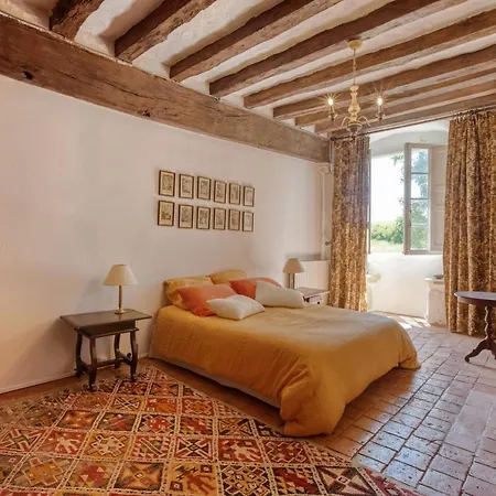 Casa de Férias Le Castel Montigne-les-Rairies