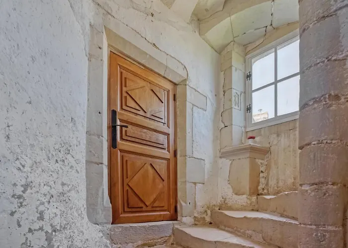 Le Castel * Montigne-les-Rairies